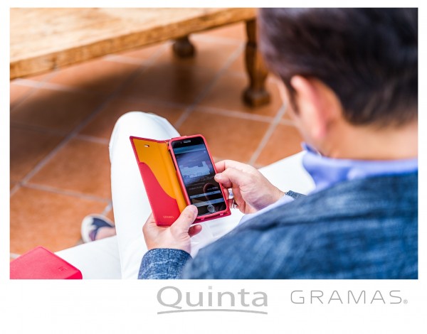 news_logo-Quinta-Gramas-iPhone-Apple-Hulle-Schutzhulle-iPhone-Schutzhulle-iPhone-Tasche-Tasche-Smartphone-Fingerhalter-Flipcase-iPhone-Flipcase-Style-Design-Premium